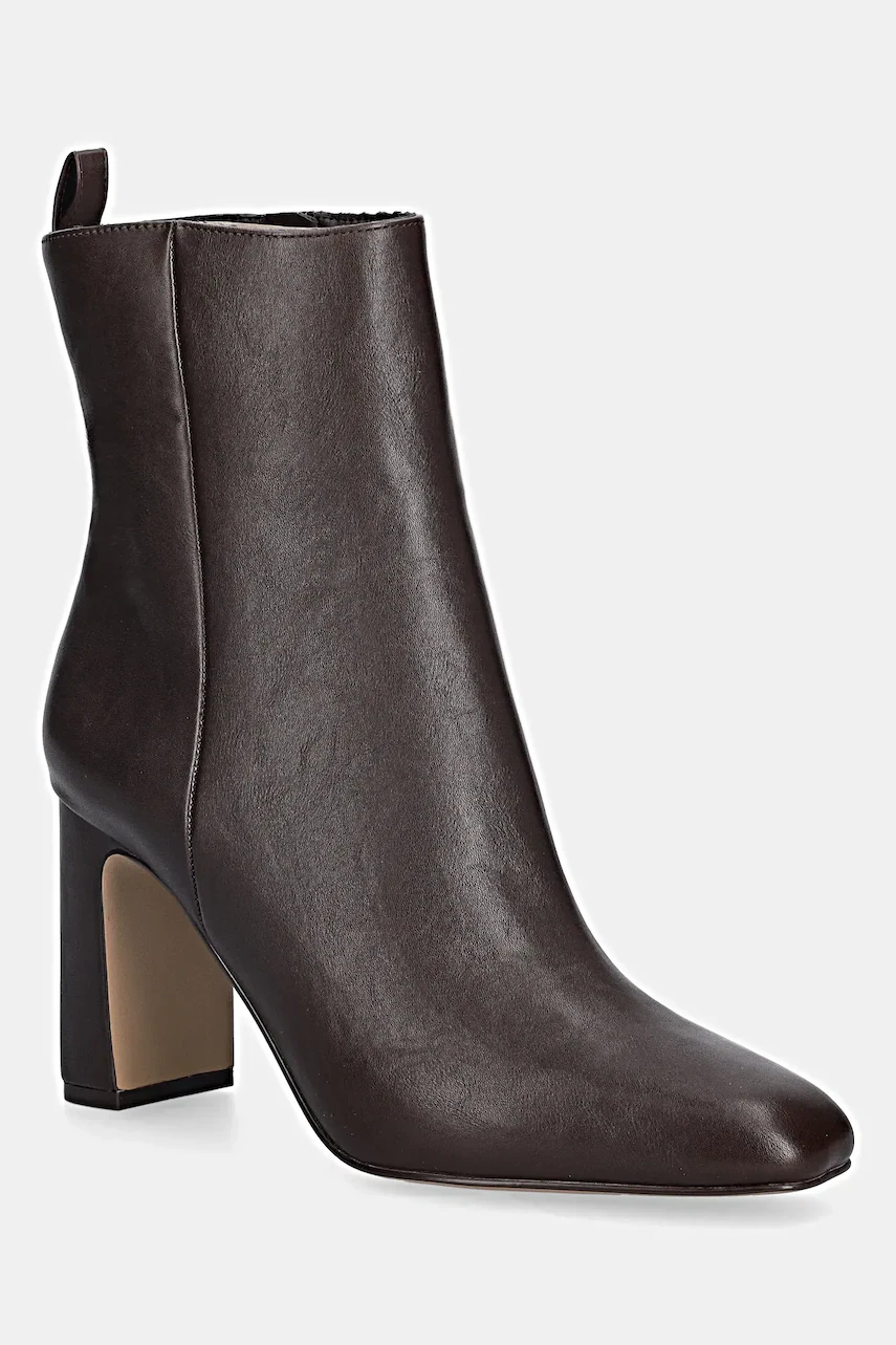 Steve Madden  botine Adelisa