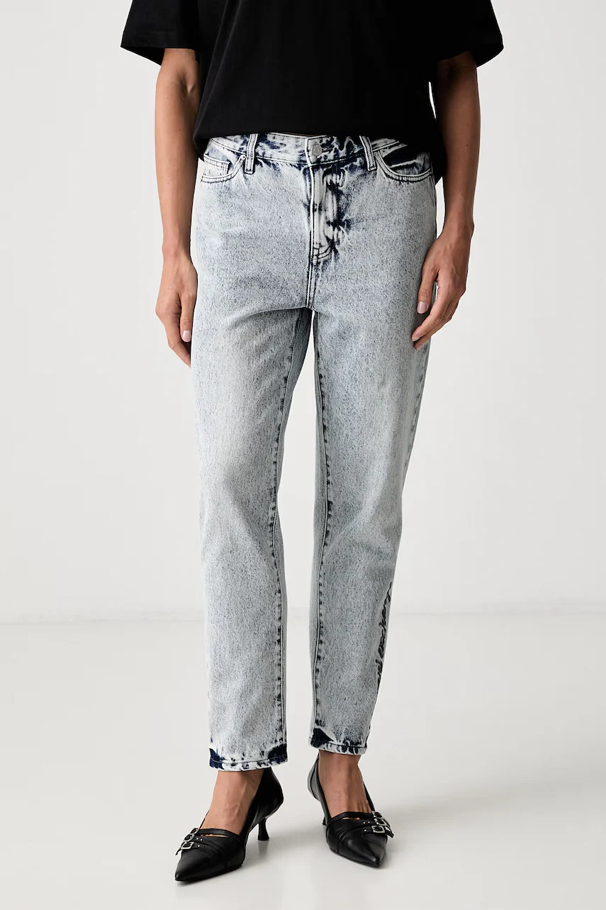 Armani Exchange  blugi boyfriend pentru femei