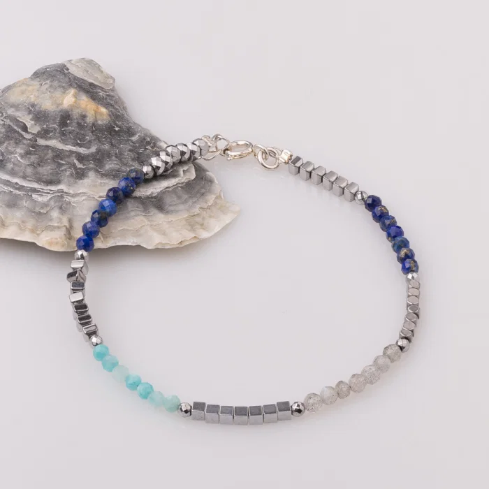 Bratara subtire din hematit cu lapis lazuli