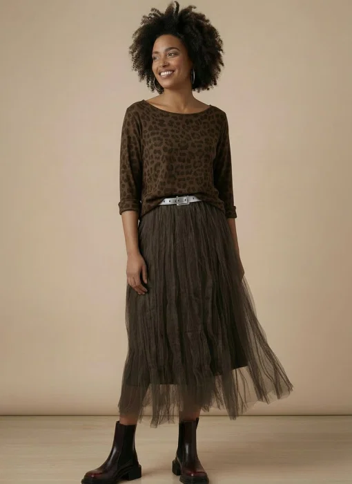 Bluza fina maro cu imprimeu animal print din modal cu casmir