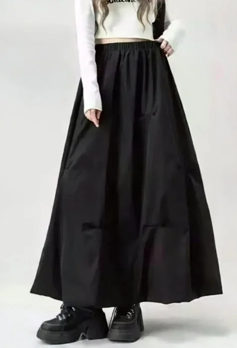 Fusta lunga gogosar ampla, neagra