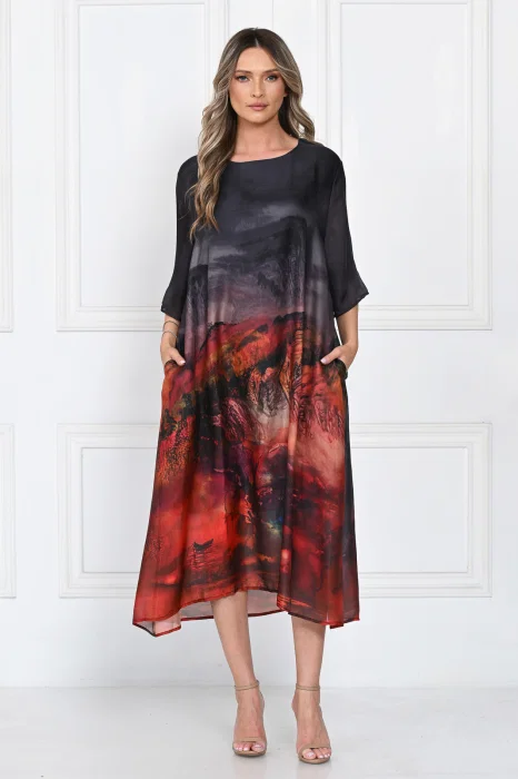 Rochie eleganta satinata A-line cu imprimeu artistic si croi lejer fluid, negru-rosu-bordo