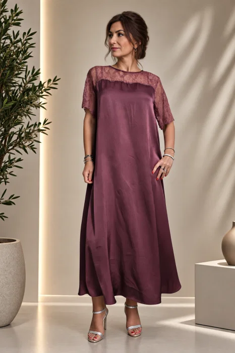Rochie maxi A-line din satin matase si vascoza, insertii din dantela si croi fluid, bordo