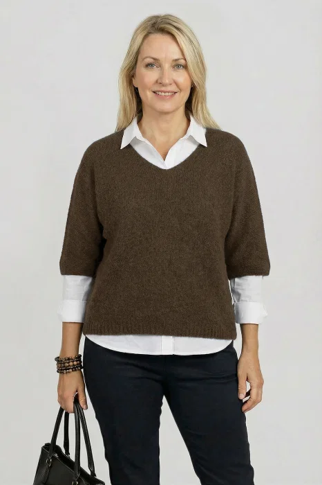 Pulover pufos cu alpaca, oversize cu maneca fluture, maro