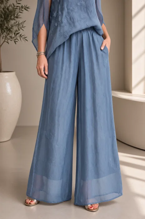 Pantaloni dama eleganti, largi, din matase si vascoza cu dublura, albastru jeans usor prespalata